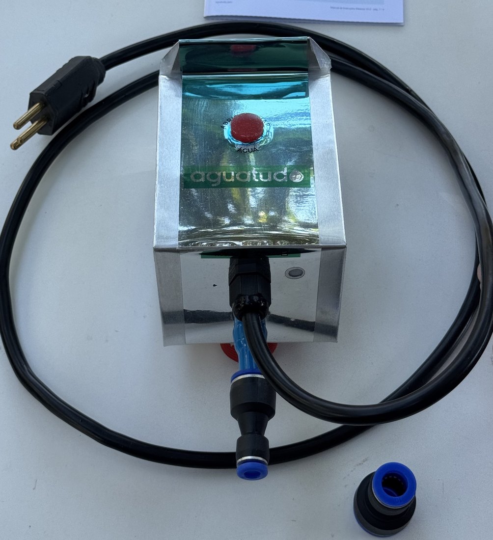 Aguatudo solo com cabo, engate rápido, suporte e manual